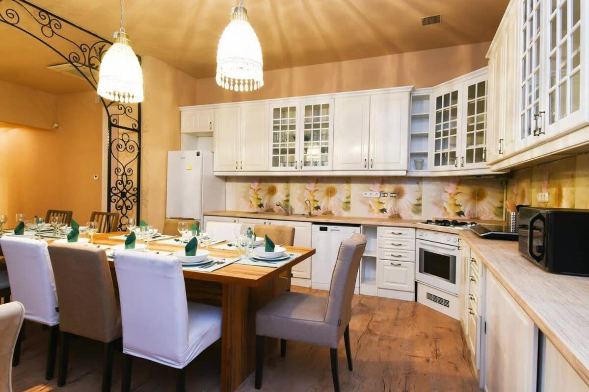 Very Central Very Spacious New Home 布达佩斯 外观 照片