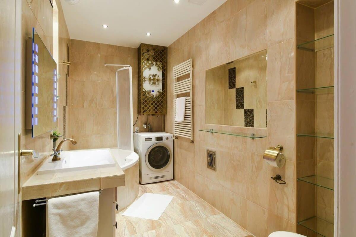 Very Central Very Spacious New Home 布达佩斯 外观 照片
