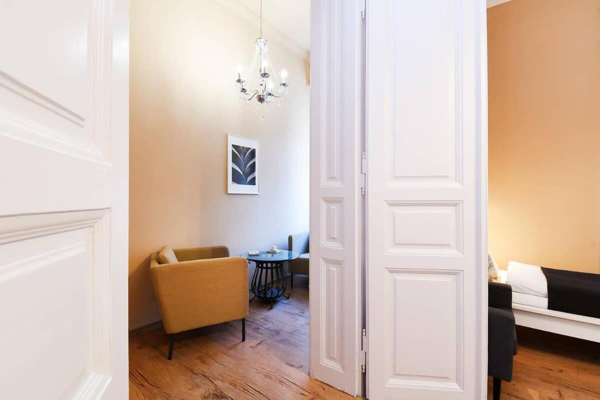 Very Central Very Spacious New Home 布达佩斯 外观 照片