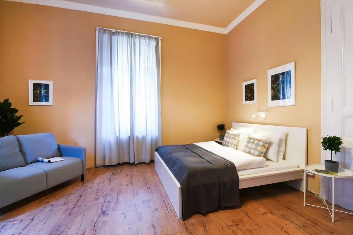 Very Central Very Spacious New Home 布达佩斯 外观 照片